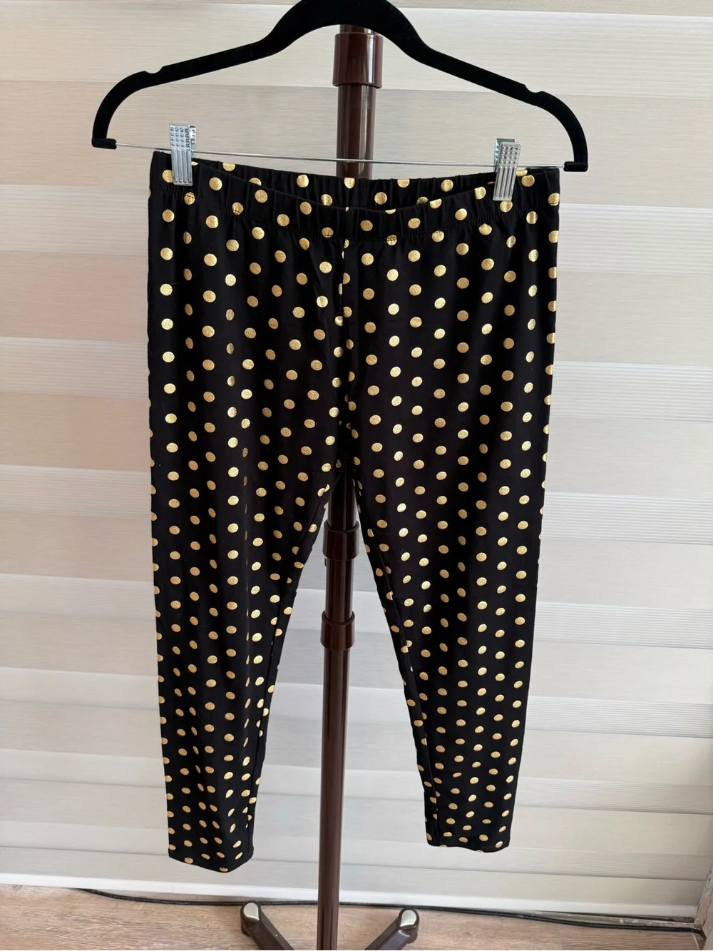 No Boundaries Black Skinny Gold Polka Dot Pants - Picture 4 of 7